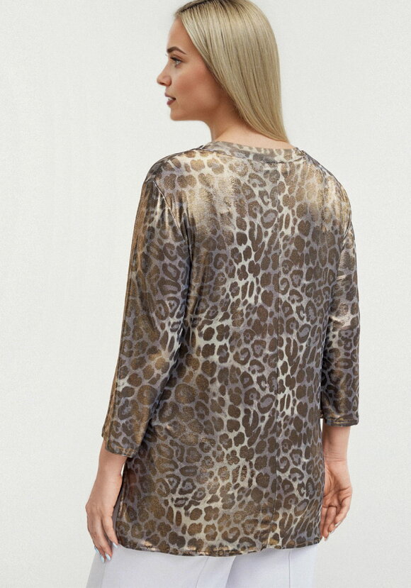 Блуза из ткани с голографическим принтом шир.  580, рис. 36