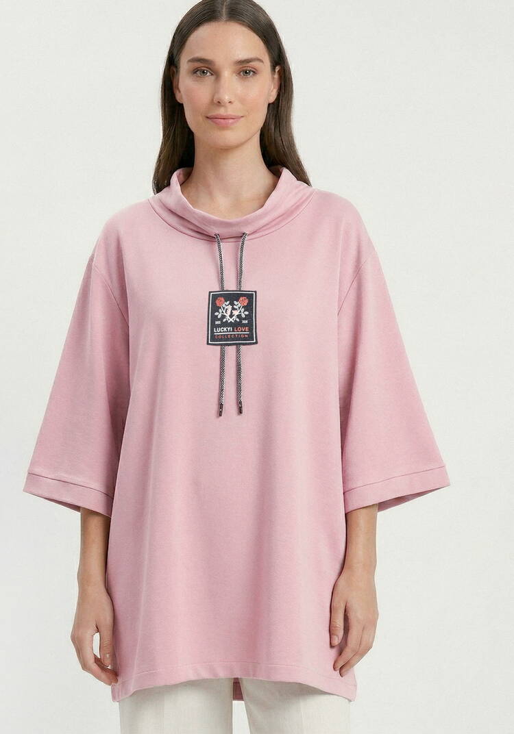 Блуза с декором по горловине шир.  750, рис. 6