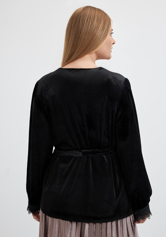 Блуза бархатная со вставками из кружева шир.  580, рис. 3