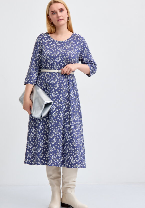 Платье Лотта шир.  580, рис. 1