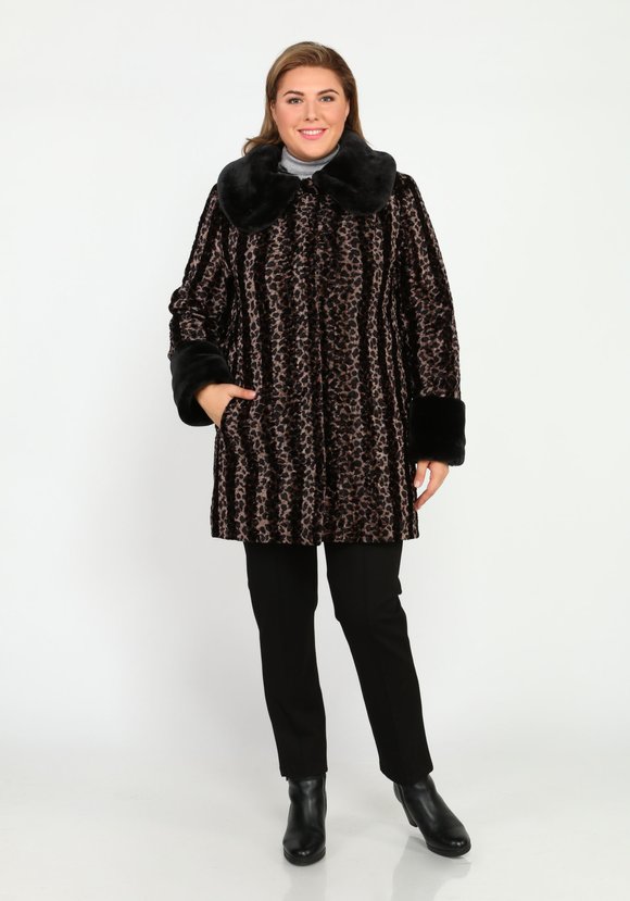 Шуба с контрастными манжетами и воротником шир.  580, рис. 17