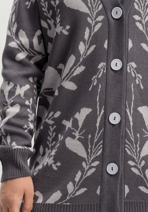 Кардиган с цветочным рисунком шир.  580, рис. 21