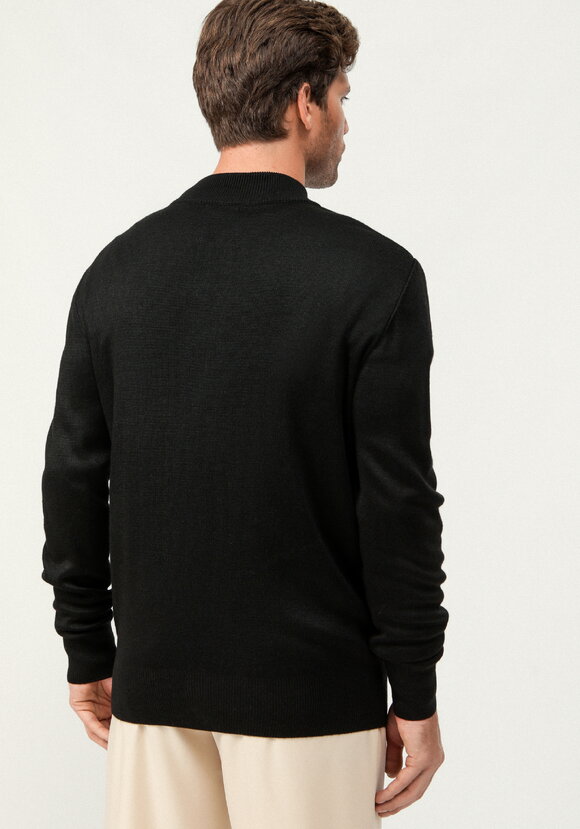 Свитер с воротником стойкой на молнии шир.  580, рис. 11