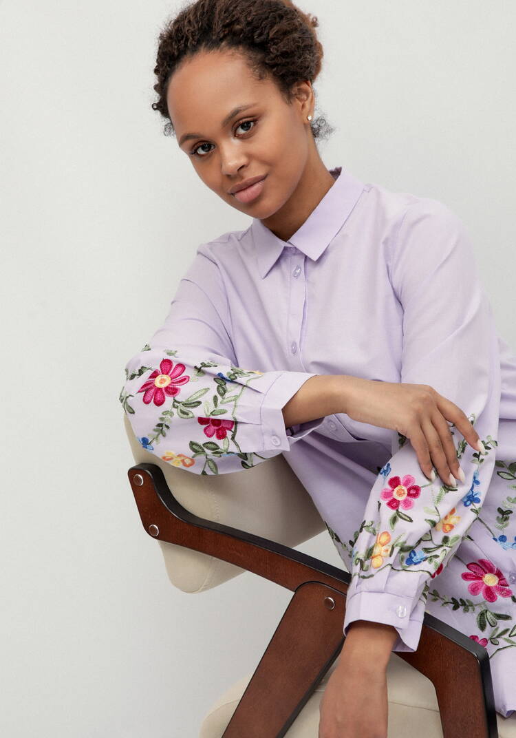 Рубашка с цветочной вышивкой шир.  750, рис. 17