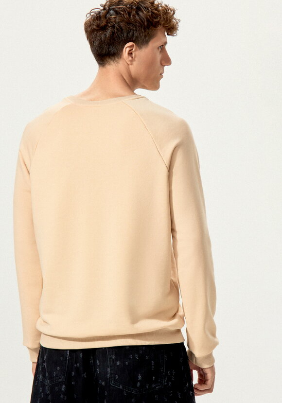 Свитшот с принтом на передней полочке шир.  580, рис. 10