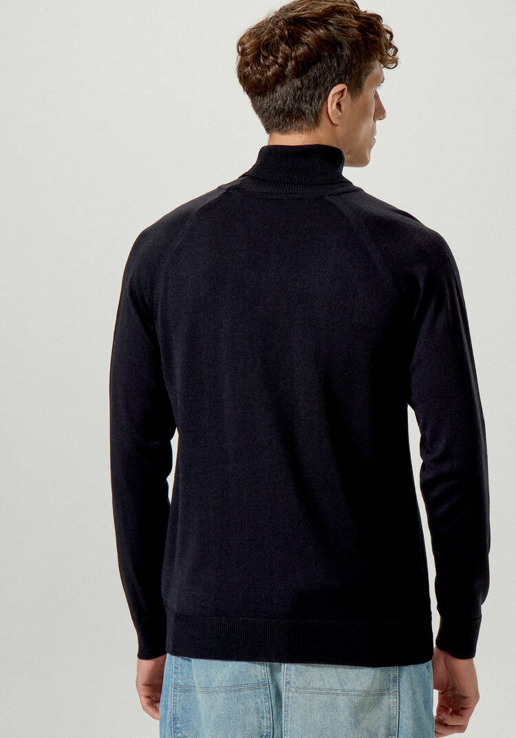 Свитер базовый с высоким воротом шир.  750, рис. 3