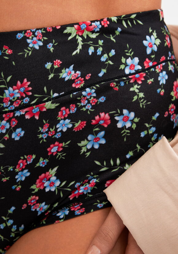 Трусы женские Жасмин шир.  580, рис. 7