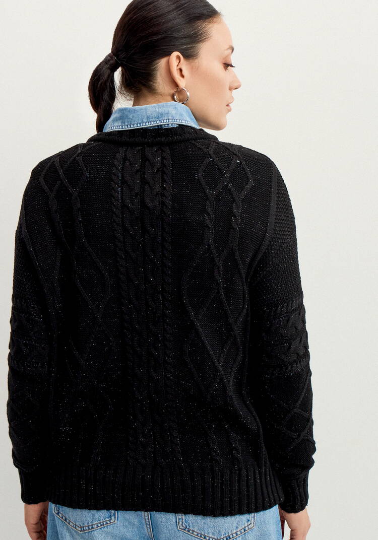 Джемпер с V-образным вырезом и косами шир.  750, рис. 3