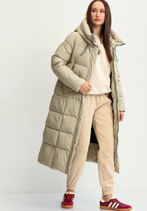 Удлиненный пуховик с капюшоном шир.  580, рис. 26