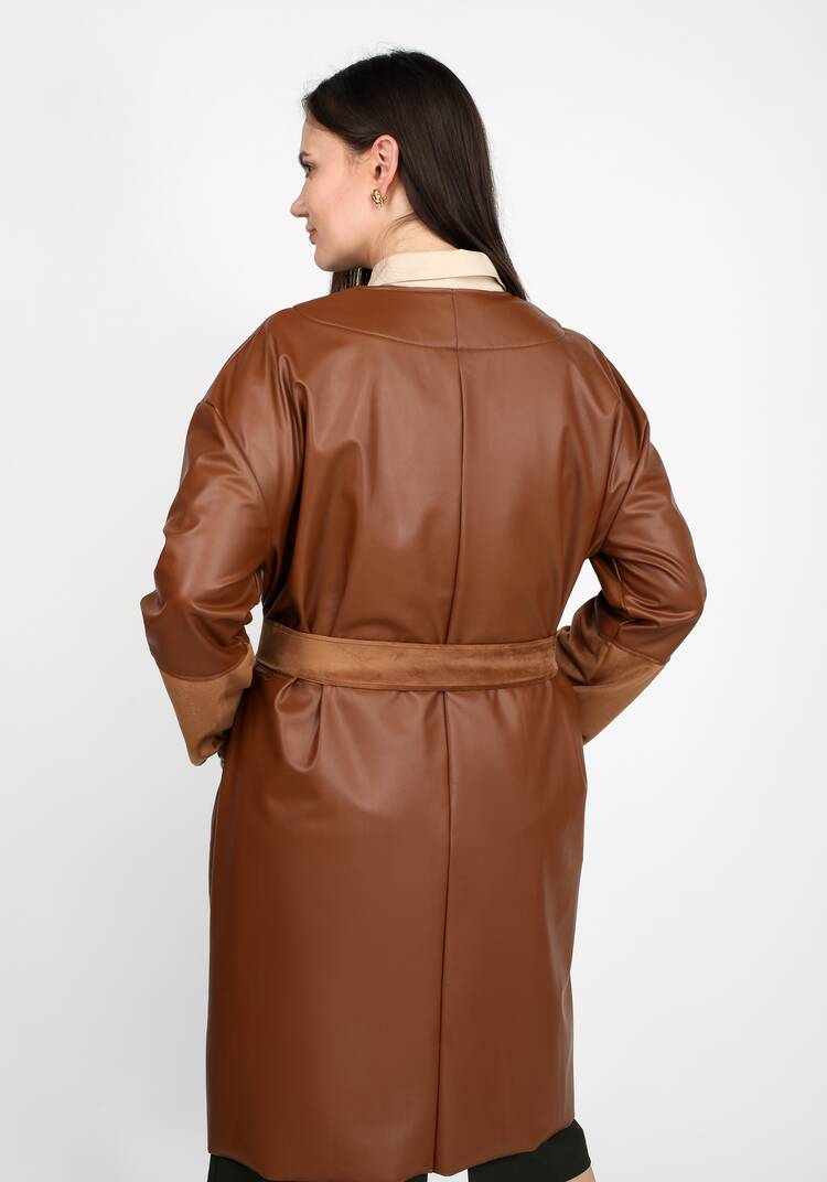 Плащ из экокожи на поясе шир.  750, рис. 7