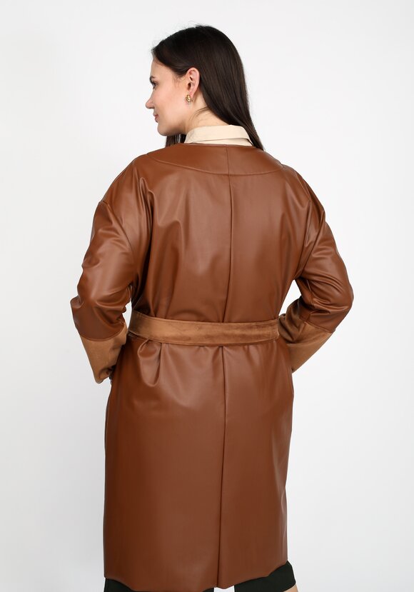 Плащ из экокожи на поясе шир.  580, рис. 7