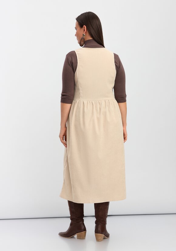 Сарафан из вельвета на пуговицах шир.  580, рис. 11