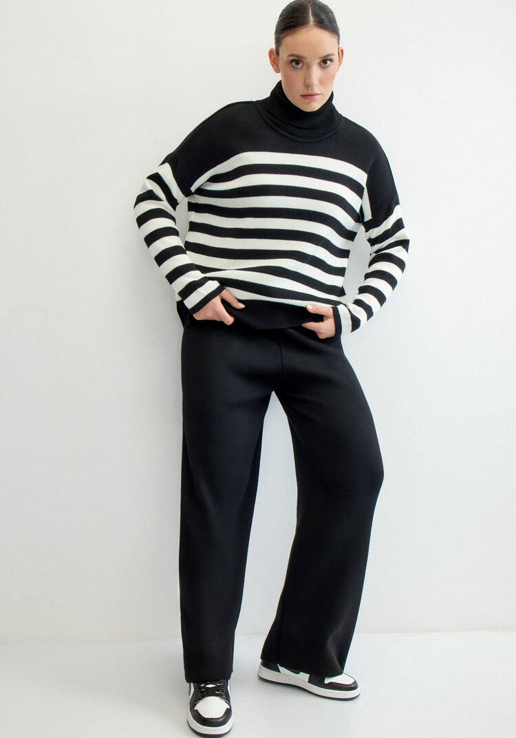 Свитер в полоску с высокой горловиной шир.  750, рис. 4