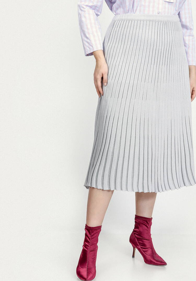 Юбка фактурная в вертикальную полоску шир.  750, рис. 20