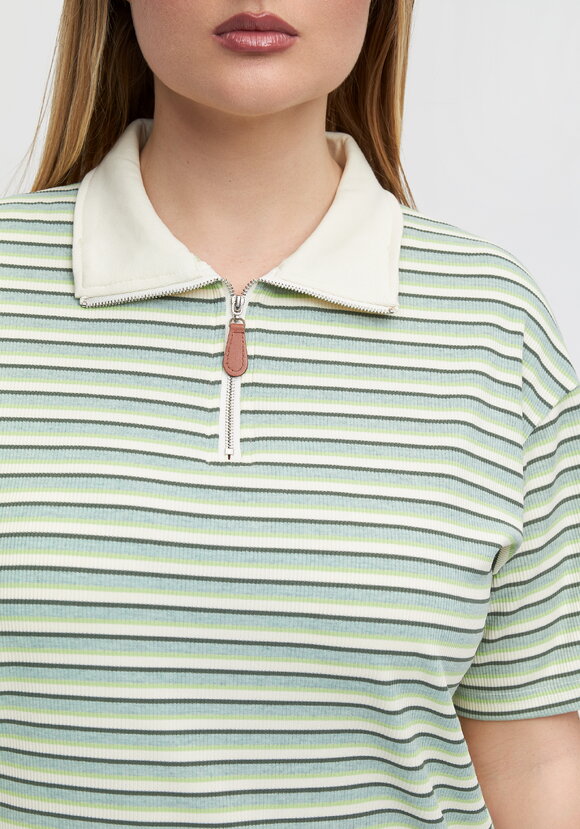 Поло на молнии в полоску шир.  580, рис. 14