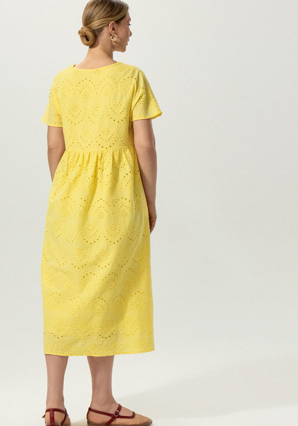 Платье ажурное с цельнокроеным рукавом шир.  580, рис. 11