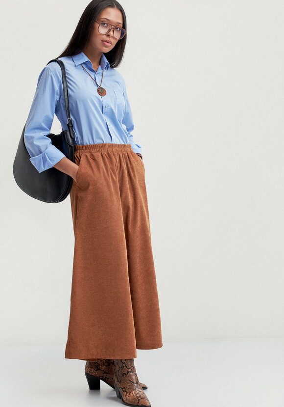 Юбка-брюки из микровельвета шир.  580, рис. 16