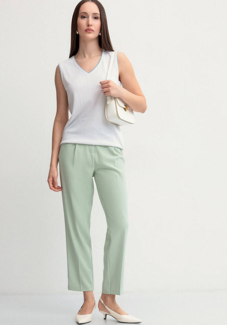 Топ с V-образным вырезом шир.  750, рис. 10