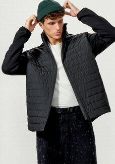 Куртка стеганая с рукавами из трикотажа