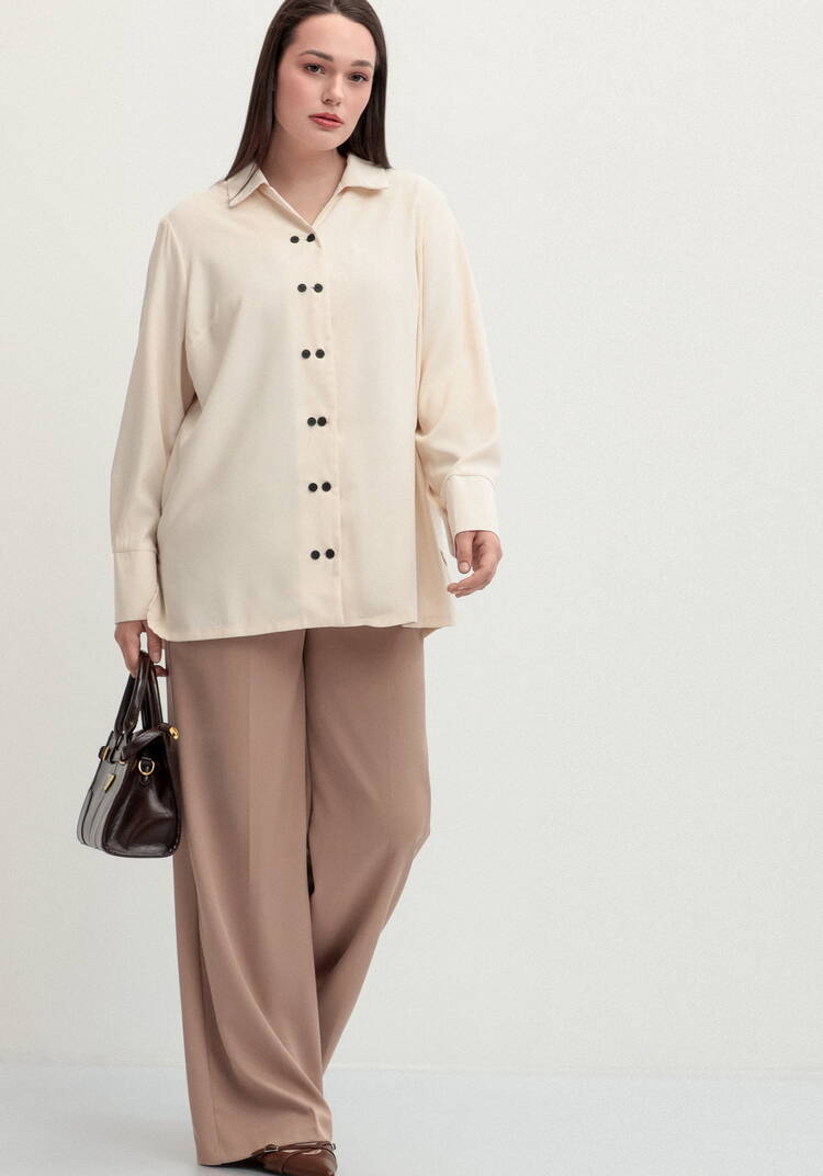 Рубашка с контрастными пуговицами шир.  750, рис. 18