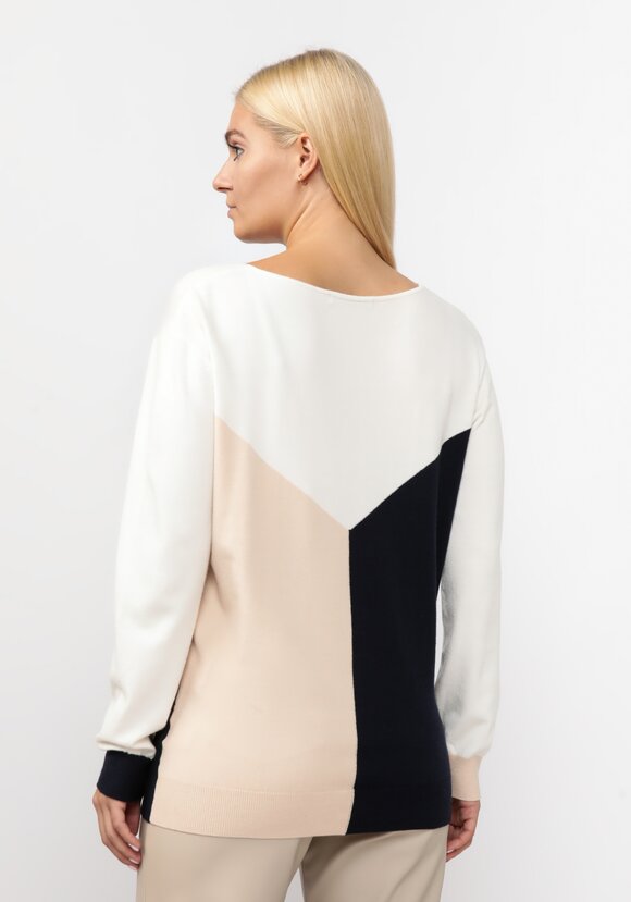 Джемпер вязаный с геометричным рисунком шир.  580, рис. 4