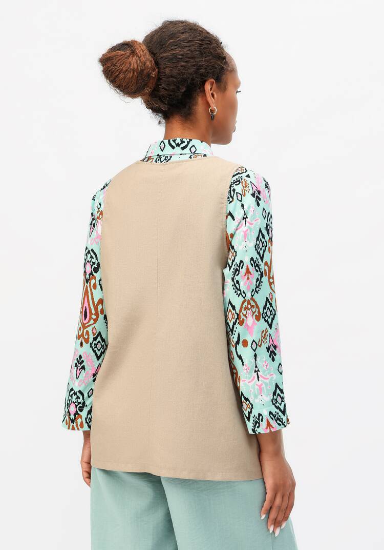 Жилет оригинального дизайна шир.  750, рис. 11