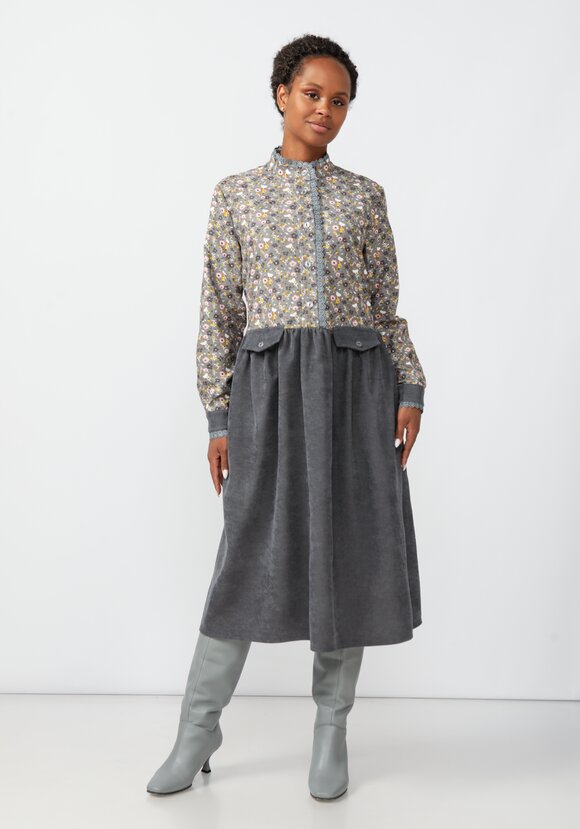 Платье из комбинированной вельветовой ткани шир.  580, рис. 6