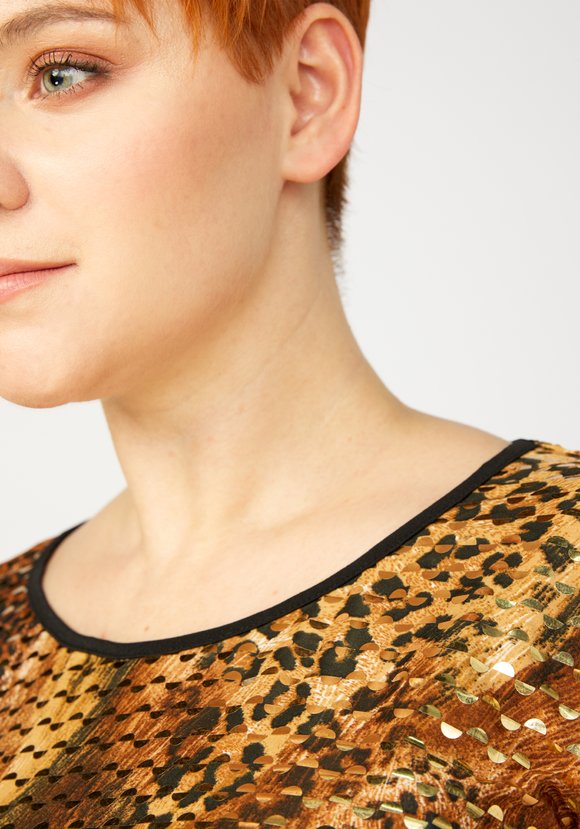 Топ с пайетками Инес шир.  580, рис. 5