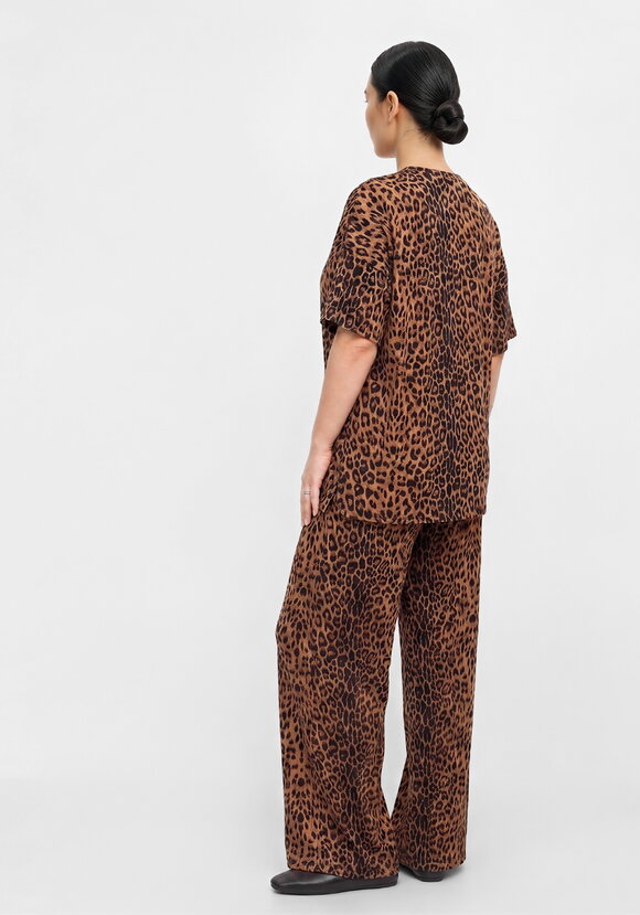 Костюм из трикотажа Амазонка шир.  580, рис. 15