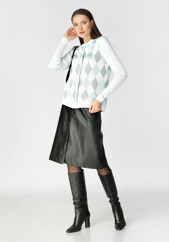 Кардиган с ромбами по полочке и спинке шир.  580, рис. 9