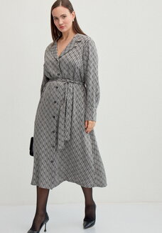 Платье рубашка с отложным воротником