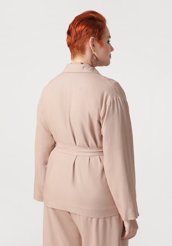 Пиджак с английским воротником и поясом шир.  580, рис. 2