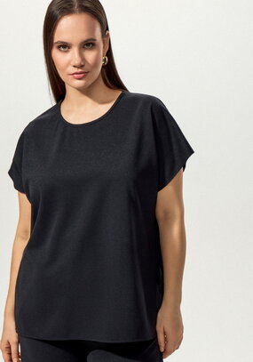 Блуза со спущенным плечом и метанитью