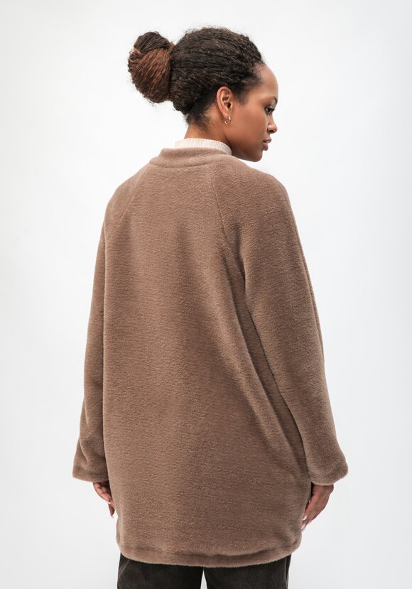 Полупальто с воротом стойка шир.  580, рис. 10