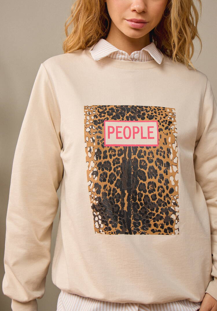 Свитшот с анималистичным принтом на груди шир.  750, рис. 14