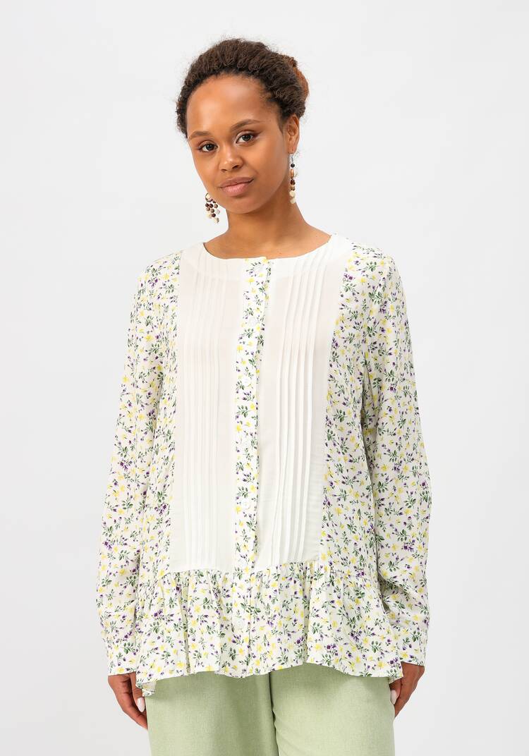 Блуза со складками впереди шир.  750, рис. 12