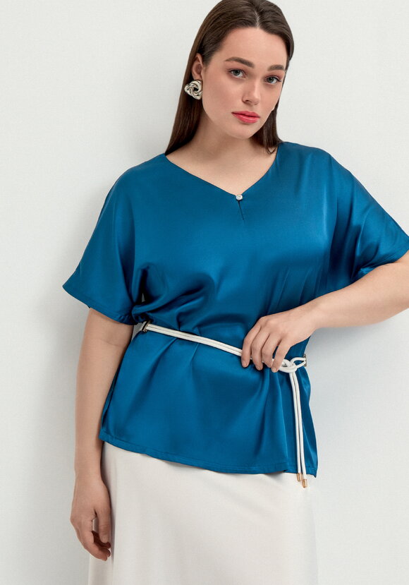 Блуза шелковая с V-образным вырезом шир.  580, рис. 17