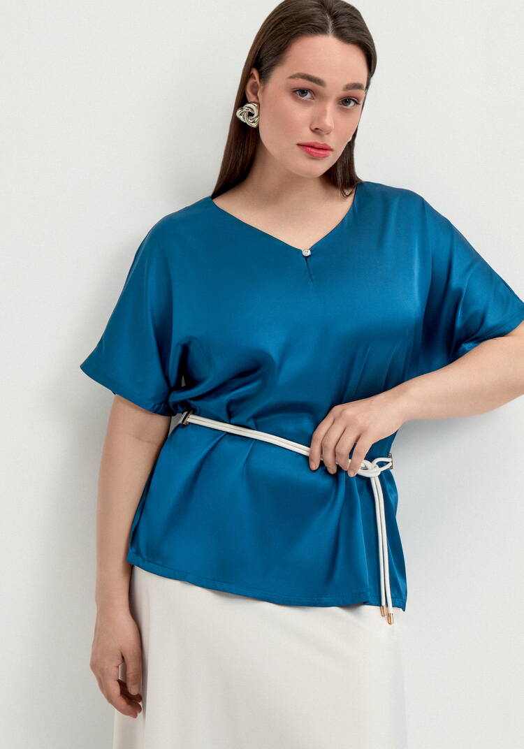 Блуза шелковая с V-образным вырезом шир.  750, рис. 17