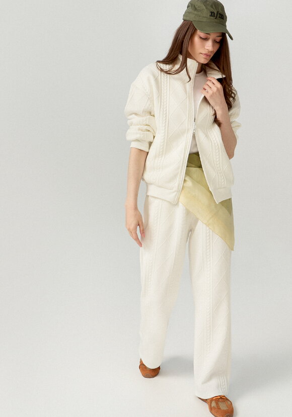 Костюм бомбер и брюки свободного кроя шир.  580, рис. 10