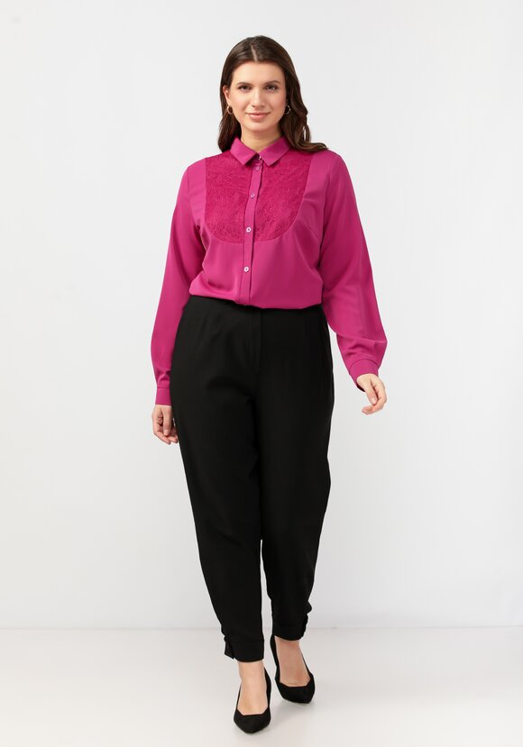 Блуза прямого силуэта с гипюровой вставкой шир.  580, рис. 2