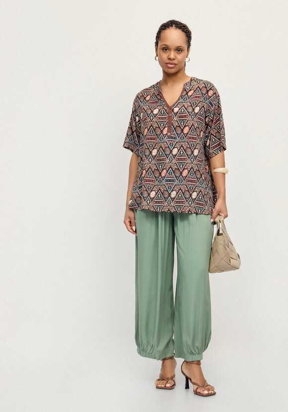 Блуза из штапеля с этническим рисунком шир.  580, рис. 8