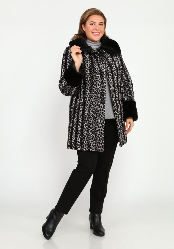 Шуба с контрастными манжетами и воротником шир.  580, рис. 11