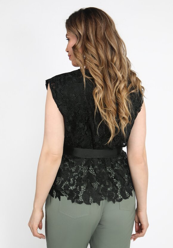 Топ-двойка из плетёного кружева шир.  580, рис. 23