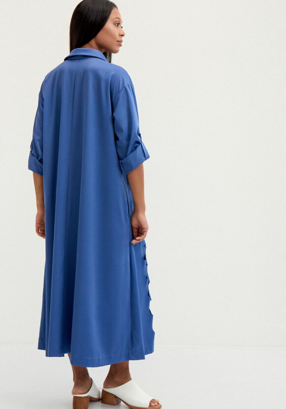 Платье А-силуэта с перфорацией шир.  580, рис. 19