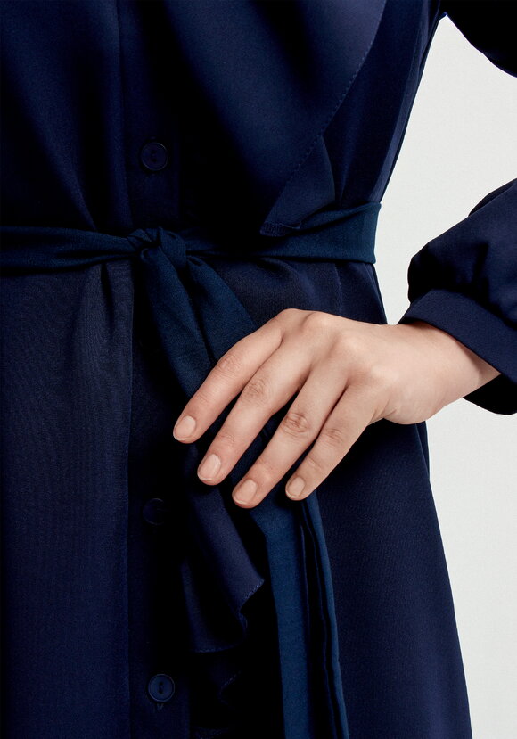 Платье с декоративной сборкой на пуговицах шир.  580, рис. 7