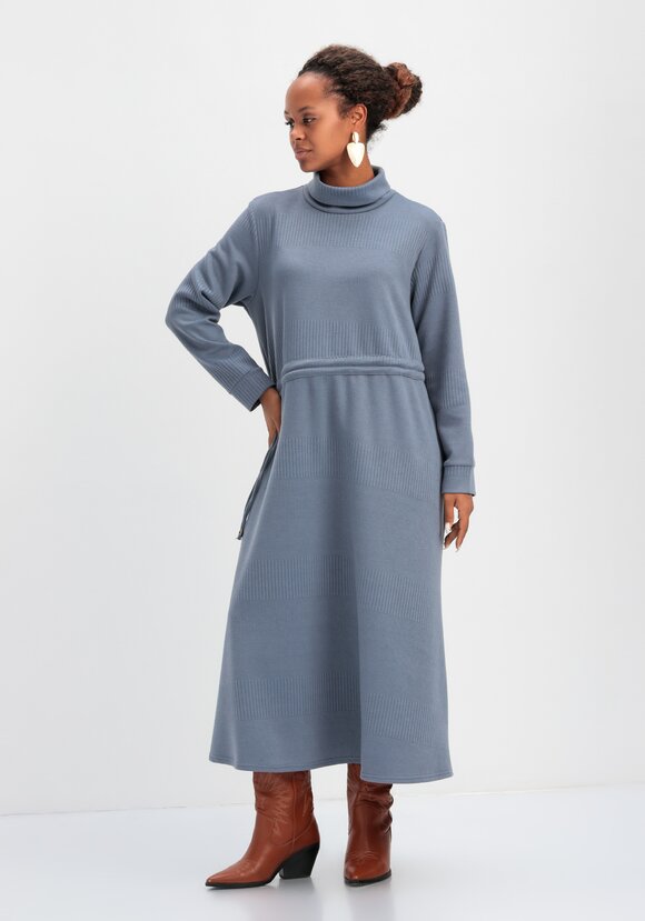 Платье из трикотажной ткани с кулиской шир.  580, рис. 30