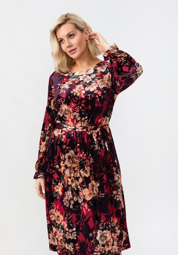 Платье А-силуэта из бархата шир.  580, рис. 15