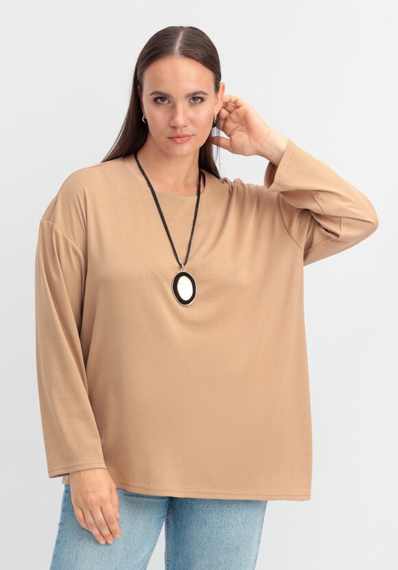 Лонгслив с асимметричным низом шир.  580, рис. 32