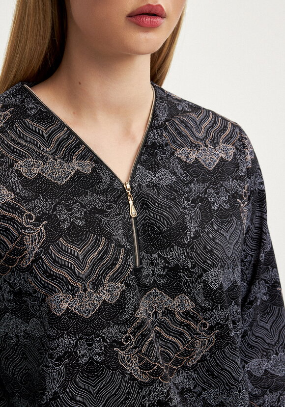 Блуза на молнии из трикотажа шир.  580, рис. 13