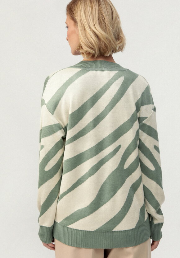 Джемпер с принтом зебра шир.  580, рис. 19